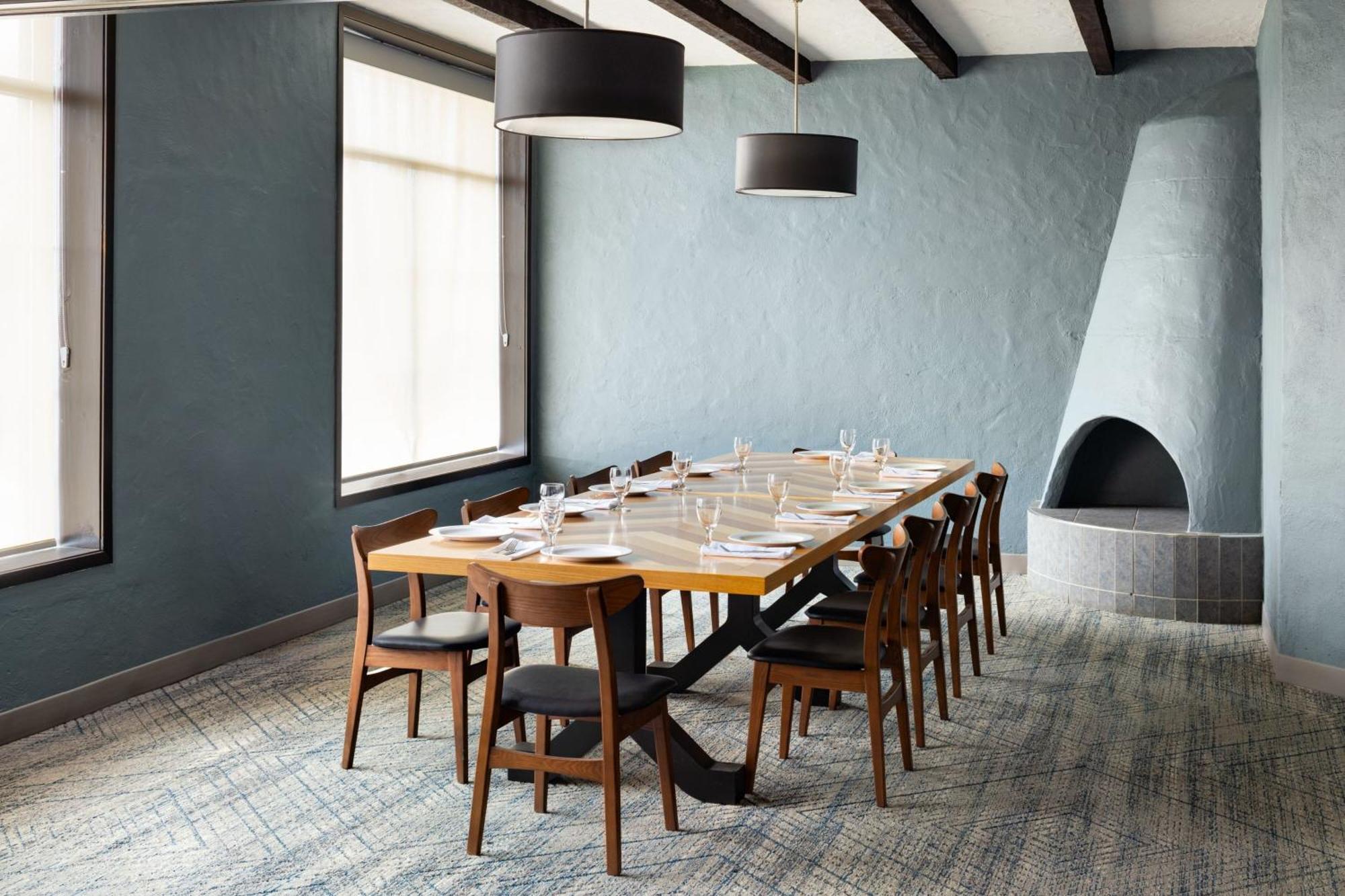 Four Points By Sheraton South 3*